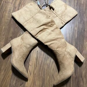 New Shoe Dazzle Heeled Boots Julliana Lt. Camel size 9